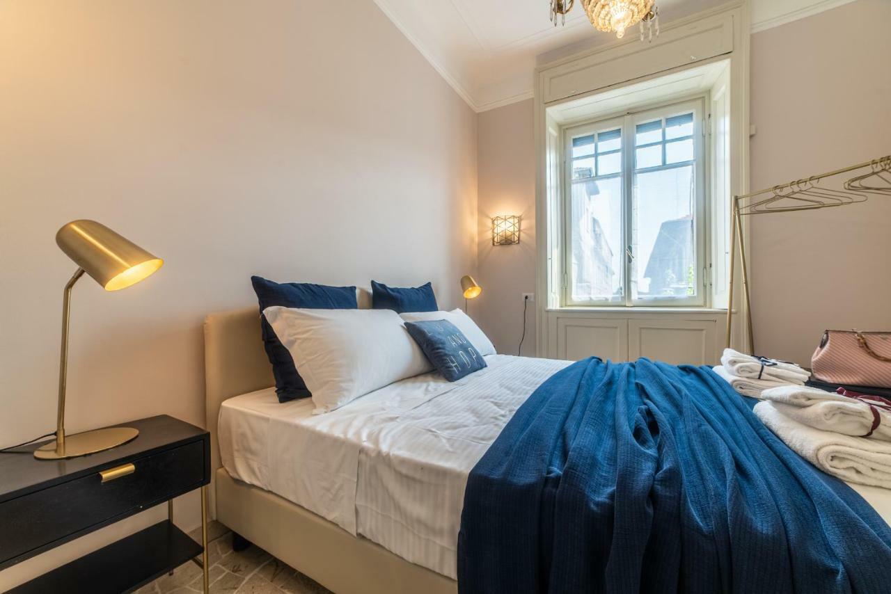 דירות מילאנו Joivy Sophisticated 3-Bed Flat With Desk מראה חיצוני תמונה